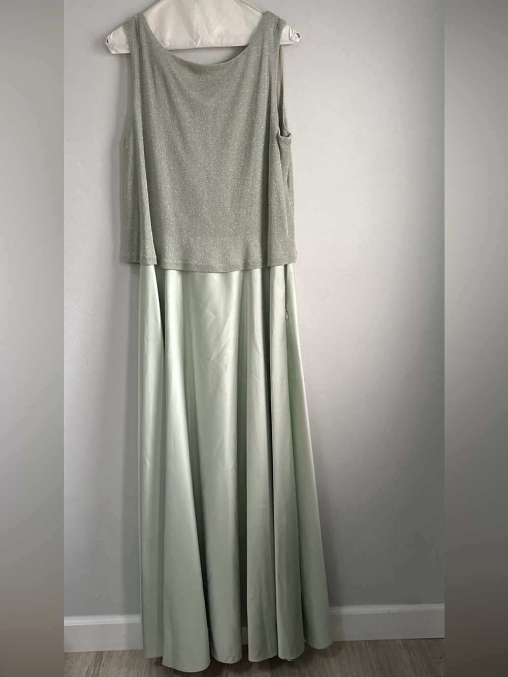 Arianna Gown By Rachel Kaye Oblique Mint Formal Dress Size 14